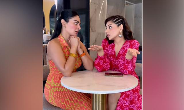 It's fun time for Neeru & Tania? - https://cdn.connectfm.ca/neeru-bajwa_2024-11-29-181435_bhvf.jpg