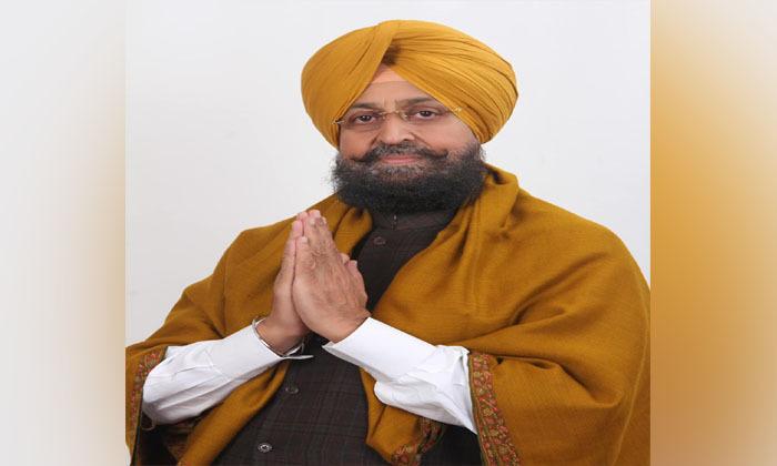 aam-aadmi-party-has-moved-from-the-hearts-of-people-pratap-singh-bajwa