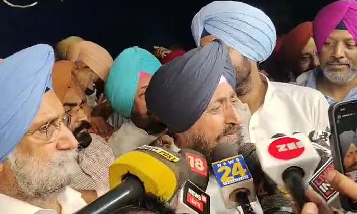 partap-singh-bajwa-appears-at-mohali-cyber-crime-police-station-for-questioning