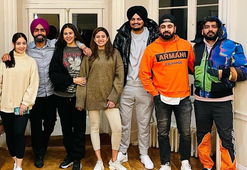 shooting-of-qismat-2-concludes-in-uk