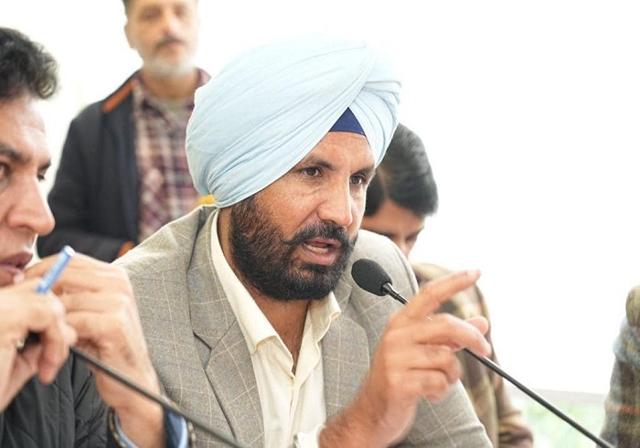 The government presented a hollow budget: Raja Waring - https://cdn.connectfm.ca/raja-waring_2024-03-05-141606_hwyn.jpg