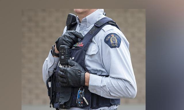 RCMP rolls out body-worn cameras for officers nationally - https://cdn.connectfm.ca/rcmp-police_2024-11-14-195648_ulyo.jpg