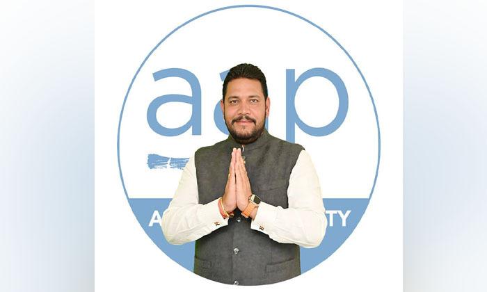 sc-morchas-vice-president-robin-sampla-joined-aap
