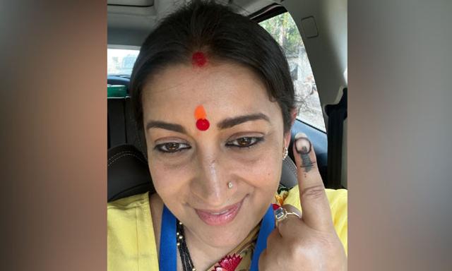 NDA leads with 290 seats, Smriti Irani trailing behind from Amethi - https://cdn.connectfm.ca/samriti-irani_2024-06-04-091517_neln.jpg