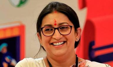 smriti-irani-starts-shooting-amidst-z-security