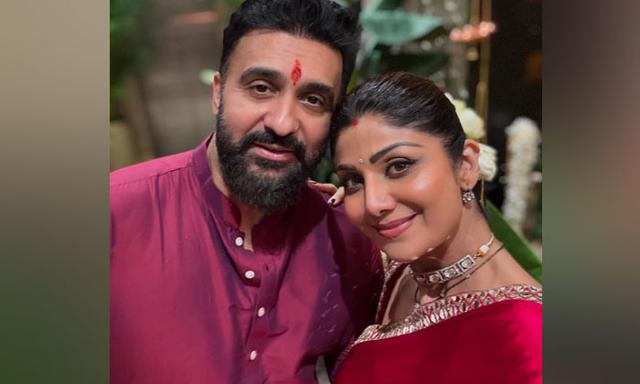 ED Raids Shilpa Shetty and Raj Kundra's House - https://cdn.connectfm.ca/shilpa-shetty_2024-11-29-192309_wzwf.jpg