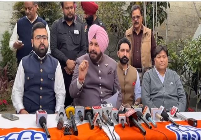 Navjot Singh Sidhu levied big accusations against CM Mann - https://cdn.connectfm.ca/sidhu_2024-03-04-191619_hfyo.jpg