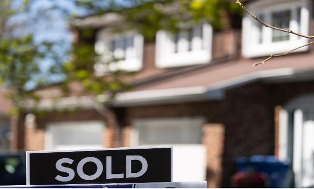 Canadian home sales slip year over year in October as economists anticipate stronger activity in 2026 - https://cdn.connectfm.ca/sold.jpg