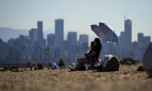 12 more temperature records broken in B.C. as hot weather persists - https://cdn.connectfm.ca/temperature-records-BC.jpg