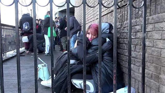 Beauty in the struggle: Edmonton TikToker aims to end hunger with street outreach - https://cdn.connectfm.ca/tik-toker_2023-12-27-183824_xshr.jpg