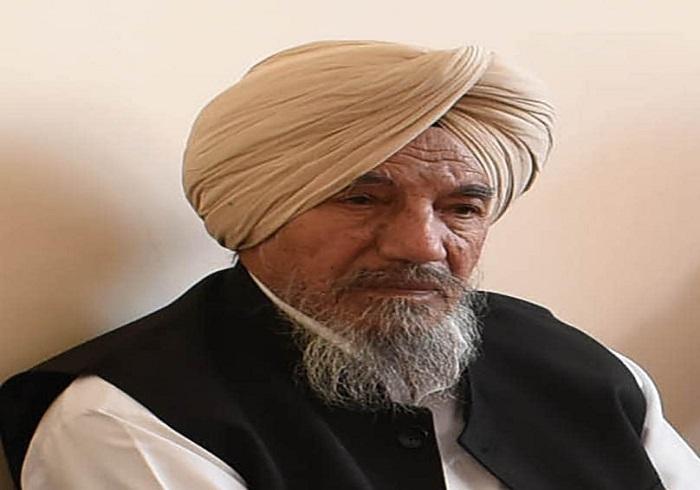 joginder-singh-ugrahan-attacked-jagjit-singh-dallewal-and-swaran-singh-pandher