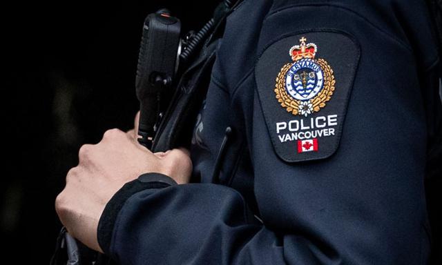 Armed man arrested in Vancouver after barricading himself in taxi - https://cdn.connectfm.ca/vancouver-police_2025-02-07-185013_uzaq.jpg