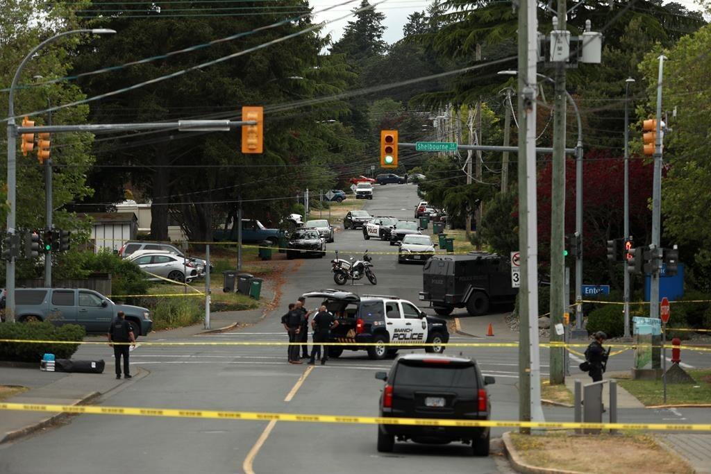 b-c-police-officers-recovering-after-bank-shootout-overwhelmed-by-support