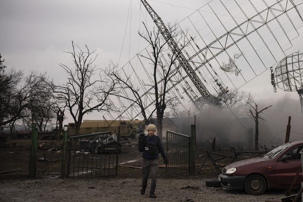 customers-at-liquor-and-cannabis-stores-donated-more-than-half-a-million-dollars-to-ukraine-relief-in-2-weeks-liquor-distribution-branch
