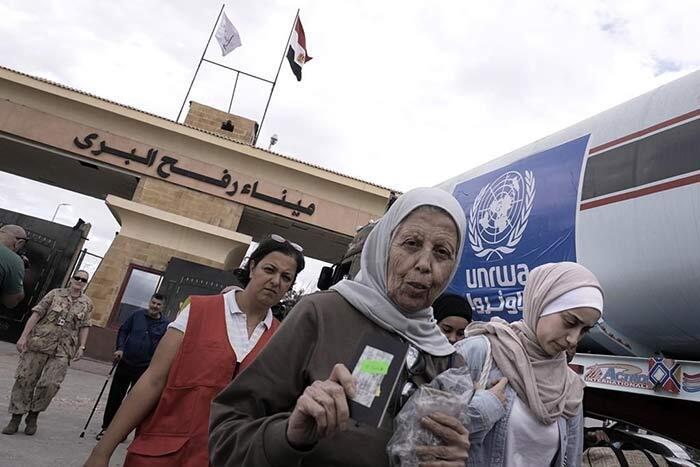 hamas-released-24-hostages-and-israel-released-39-palestinians-from-prison