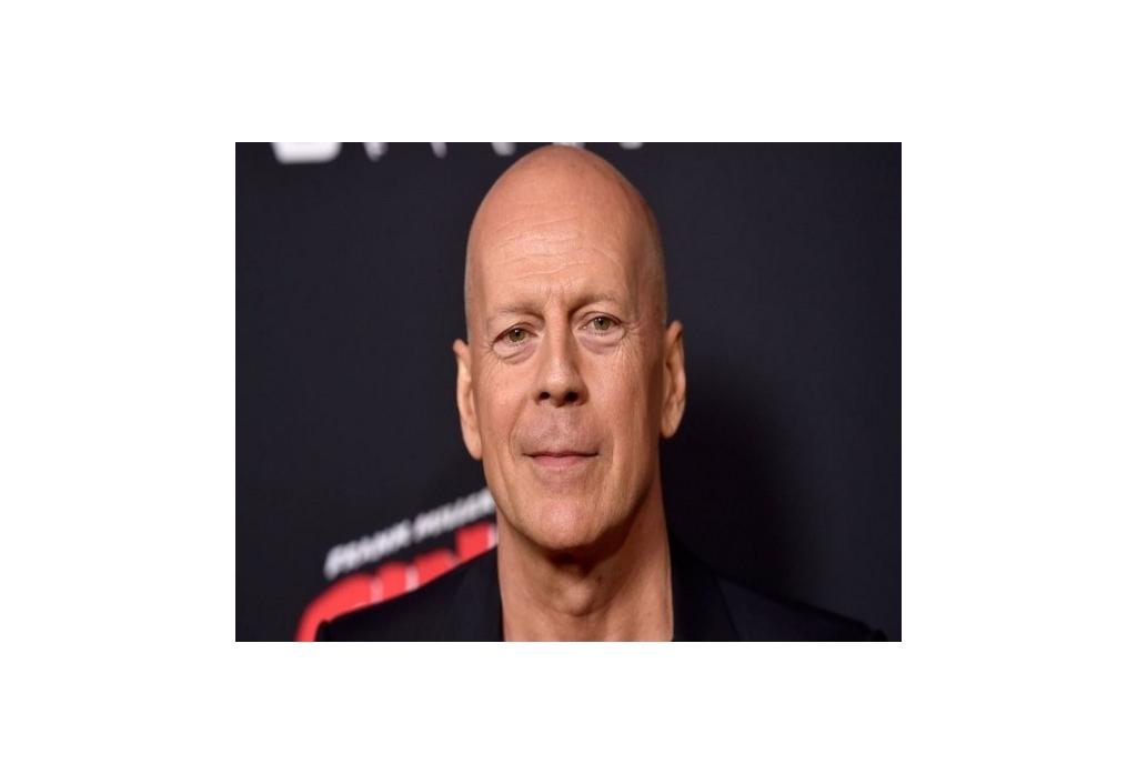 die-hard-star-bruce-willis-to-give-up-acting-after-aphasia-diagnosis