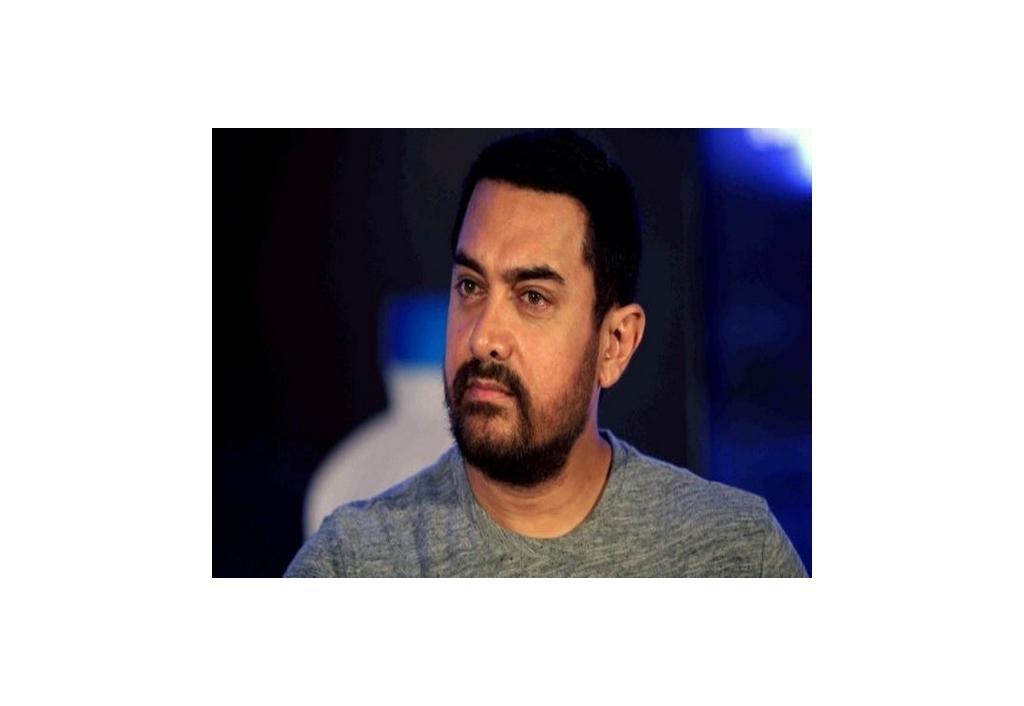 aamir-khan-opens-up-about-his-first-heartbreak-during-laal-singh-chaddha-song-launch