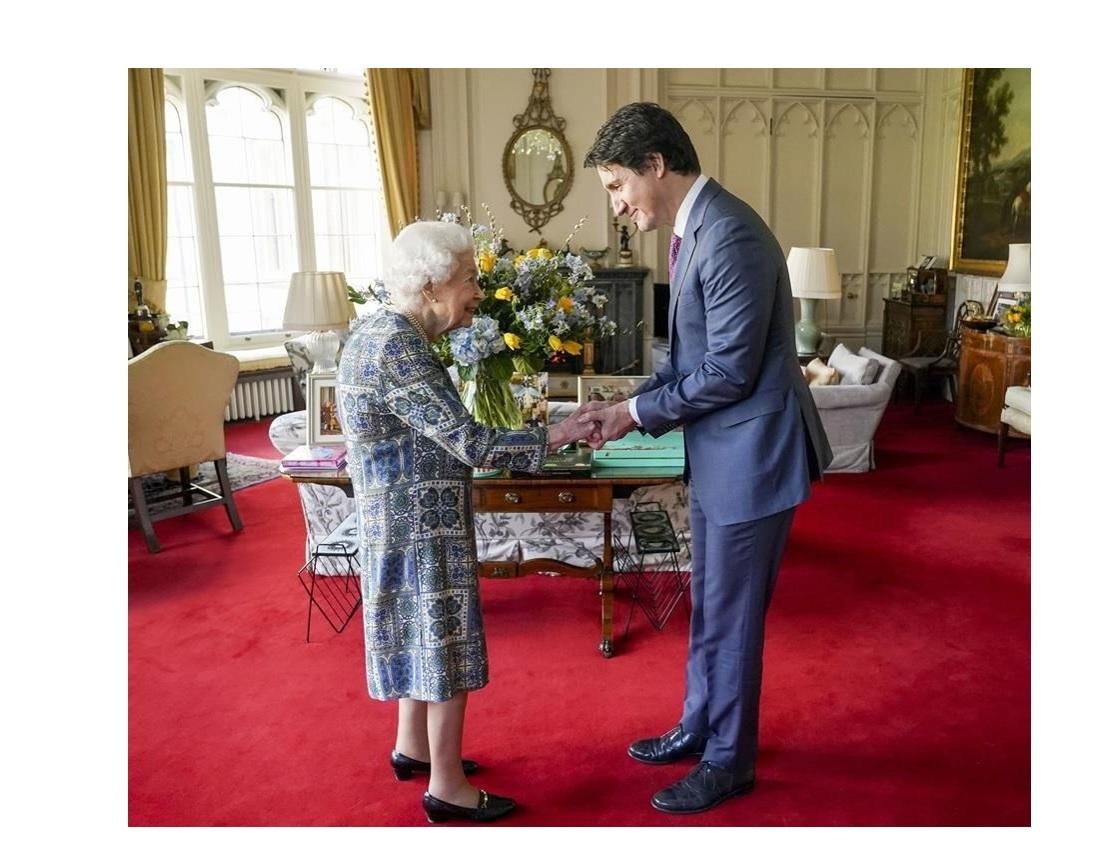 prime-minister-says-monday-will-be-federal-holiday-to-mark-queens-state-funeral