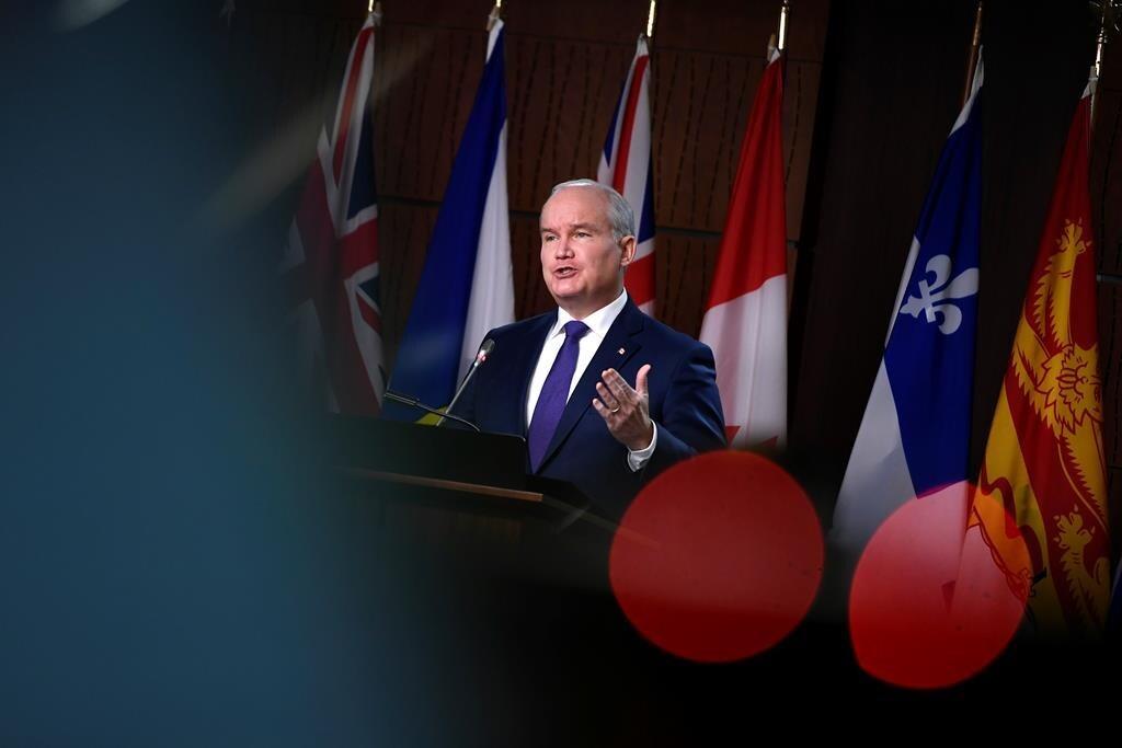 erin-otoole-refuses-to-say-if-hed-meet-with-the-truck-protesters-as-a-convoy-of-hundreds-of-them-heads-to-ottawa