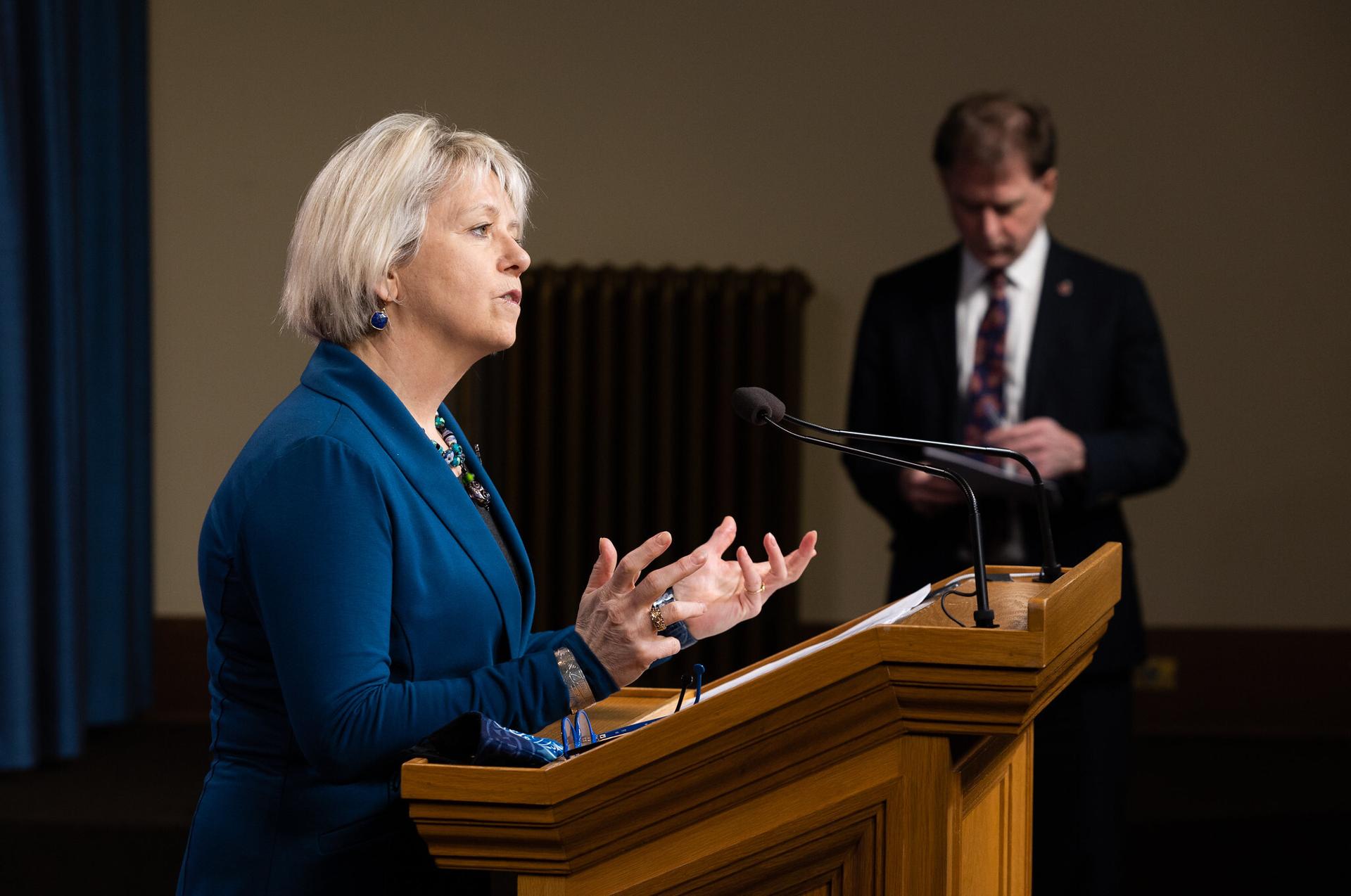 b-c-reports-254-new-covid-19-cases-as-hospitalizations-continue-to-decrease