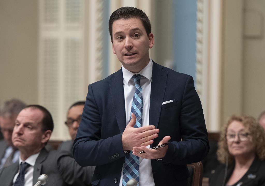 quebec-minister-says-reform-needed-after-people-line-up-for-days-to-sponsor-refugees