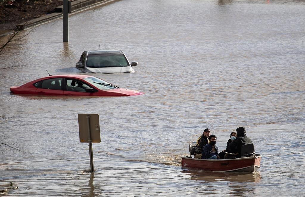 abbotsford-b-c-residents-urged-to-flee-low-lying-area-as-flood-risk-escalates