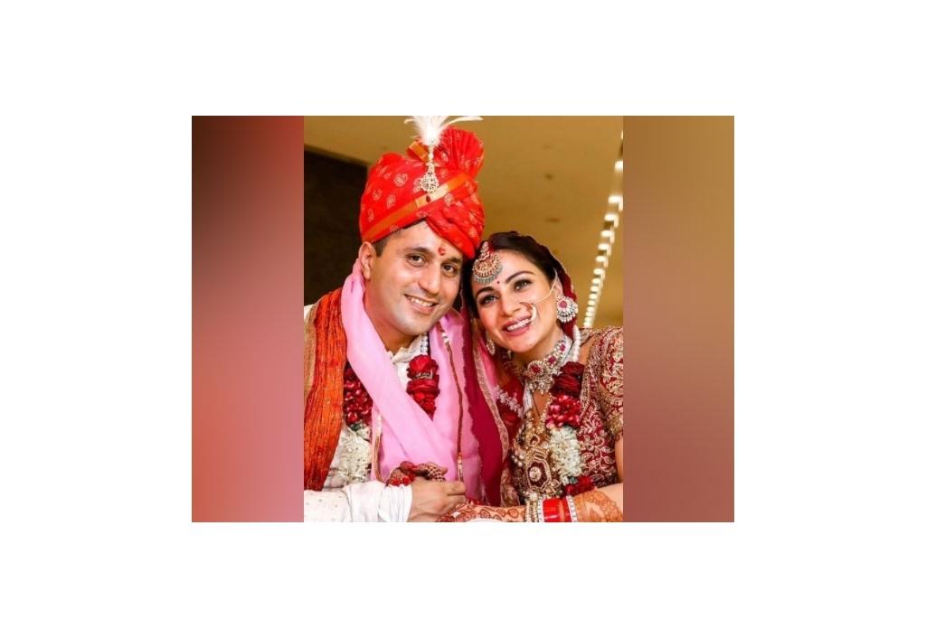 shraddha-arya-ties-the-knot-shares-wedding-pictures