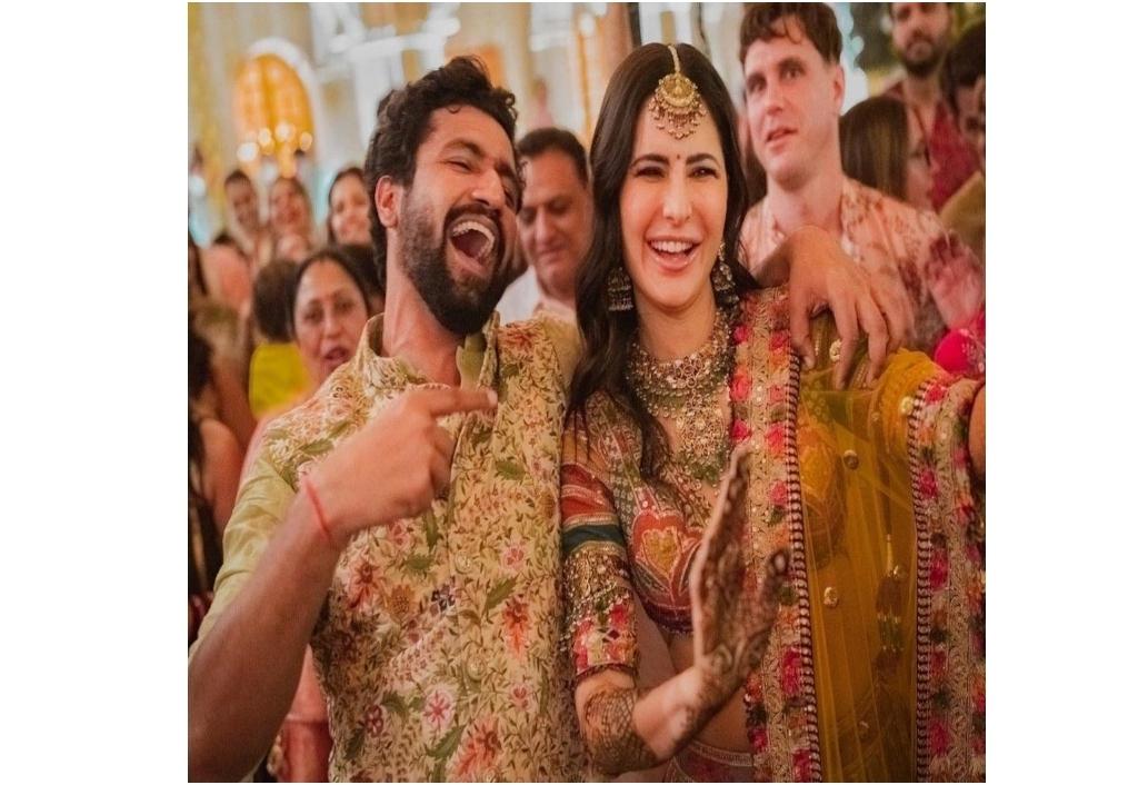 vicky-kaushal-and-katrina-kaif-share-pictures-from-their-mehendi-ceremony