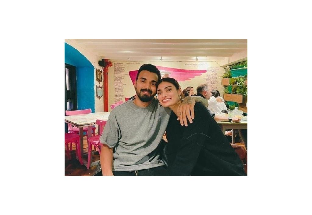 athiya-shetty-and-kl-rahul-make-their-relationship-official