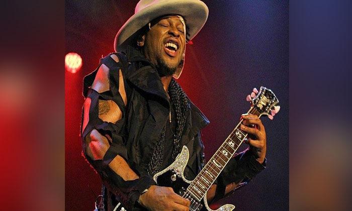 grammy-award-winning-singer-dangelo-passed-away-at-the-age-of-51