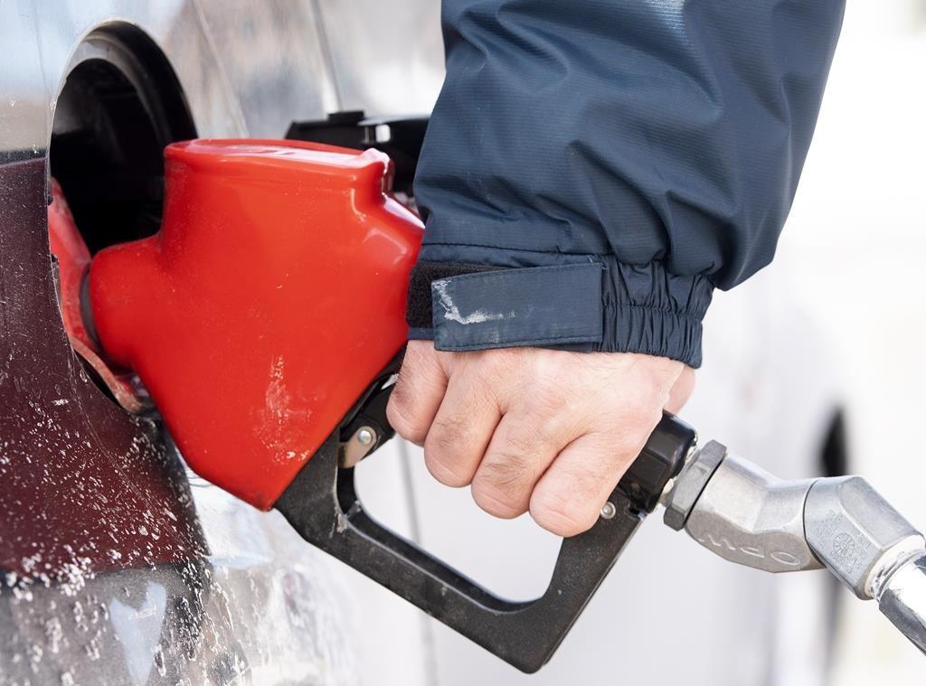 gasoline-prices-in-canada-decline-slightly