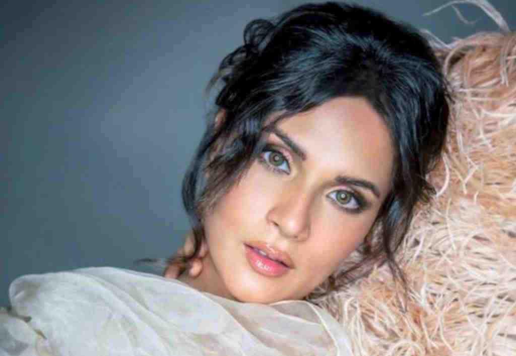 richa-chadha-ali-fazal-to-use-recycled-wood-eco-friendly-decor-for-their-sustainable-wedding