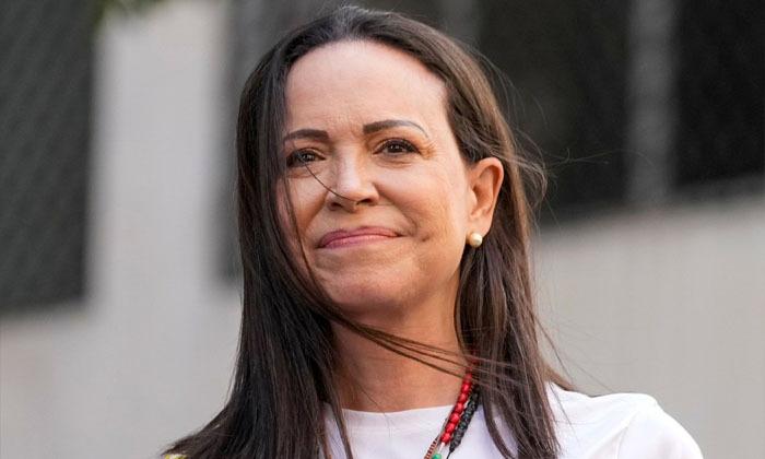 venezuelan-opposition-leader-says-she-presented-nobel-peace-prize-medal-to-trump-during-washington