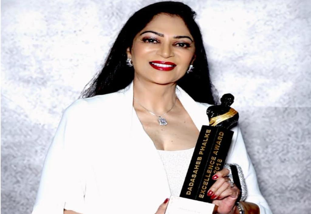 simi-garewal-calls-meghan-markle-evil-gets-trolled
