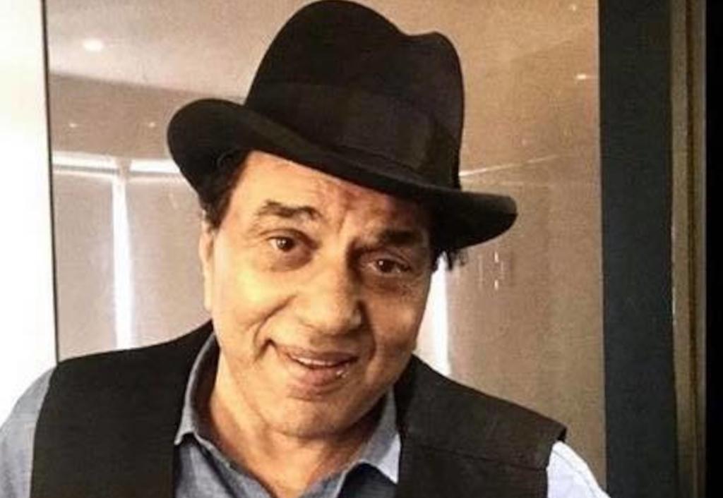 dharmendra-gets-covid-19-vaccine-shot-to-inspire-all