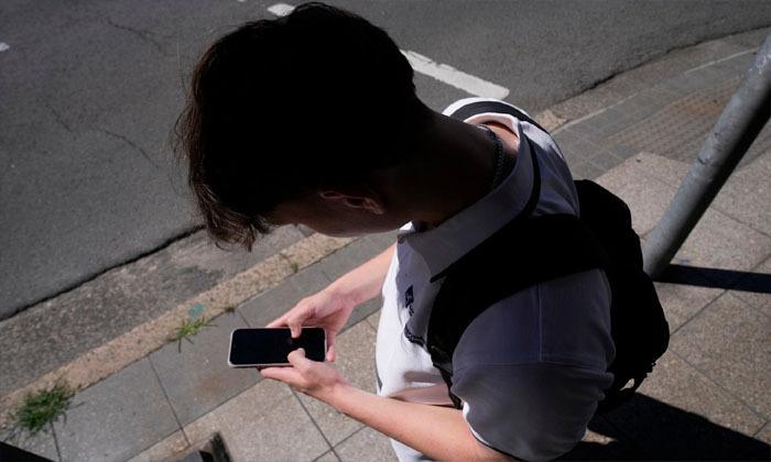 canadas-proposed-under-16-social-media-ban-likely-to-face-charter-challenge
